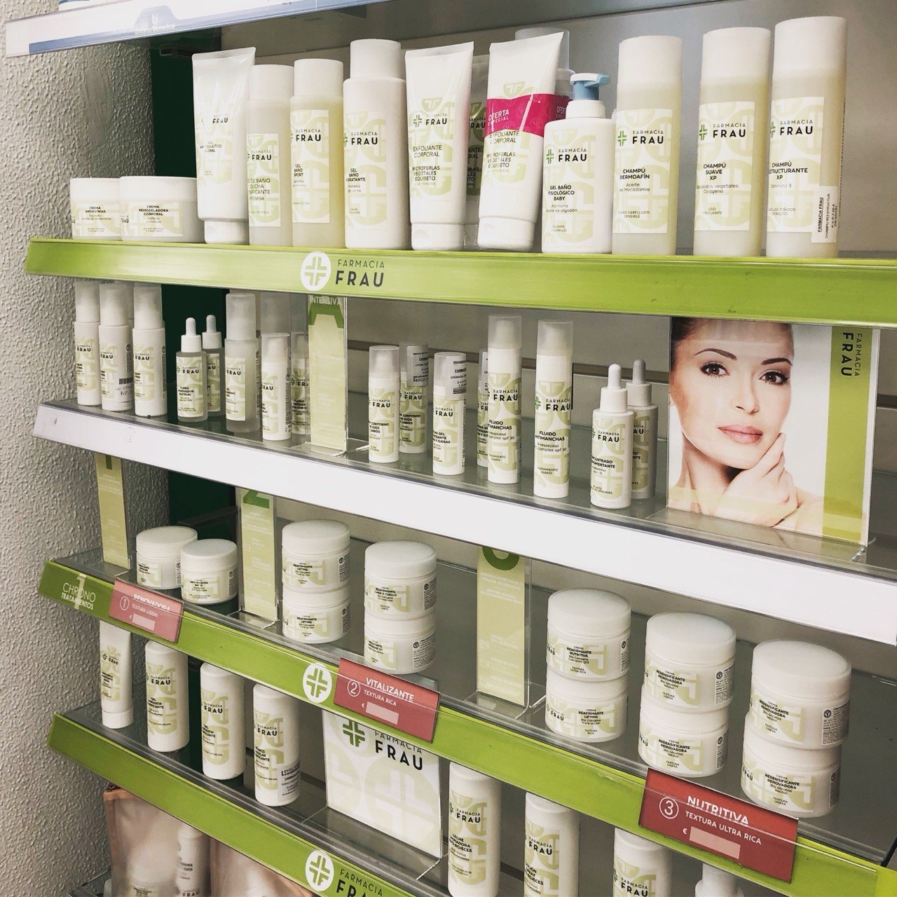 Dermocosmetics y cuidado de la piel en Farmacia Frau